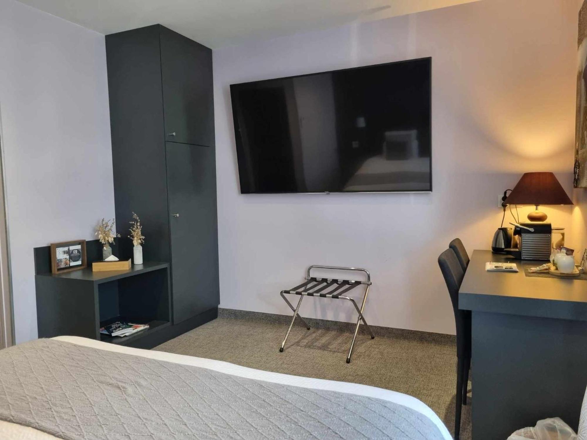 Serrières Logis Hotel Schaeffer- Restaurant Le Saint Georges מראה חיצוני תמונה